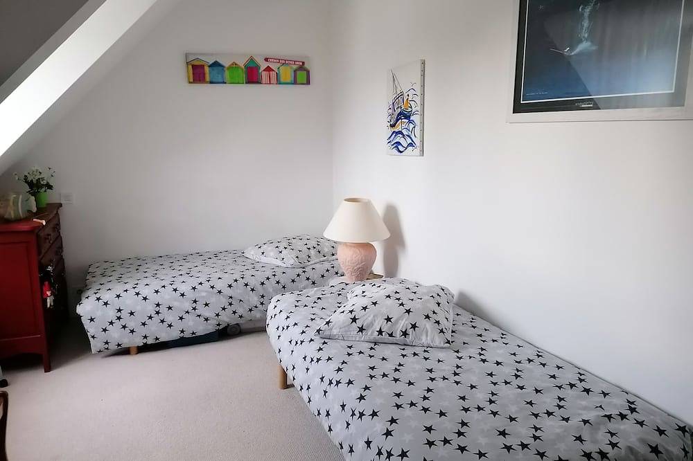 Huis in de buurt van zee en moeras Ambon Damgan in Ambon, Côte des Mégalithes