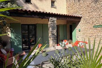 Maison De Vacances pour 6 Personnes dans Fontaine-de-Vaucluse, Provence, Photo 2