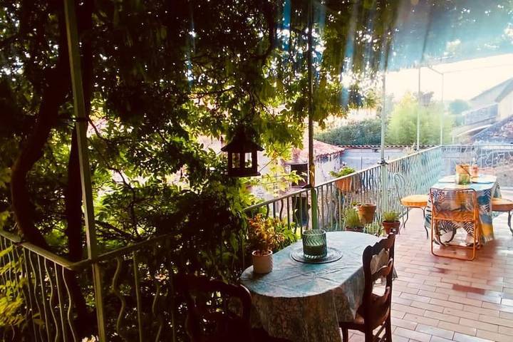 Location de vacances pour 4 personnes, avec jardin ainsi que vue et balcon à Roquemaure - 4