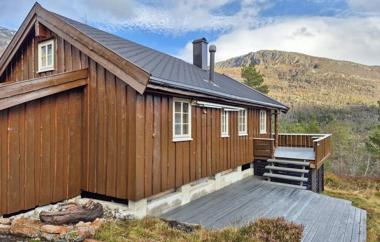 Ferienhaus für 8 Personen, mit Terrasse und Sauna sowie Ausblick in Odda