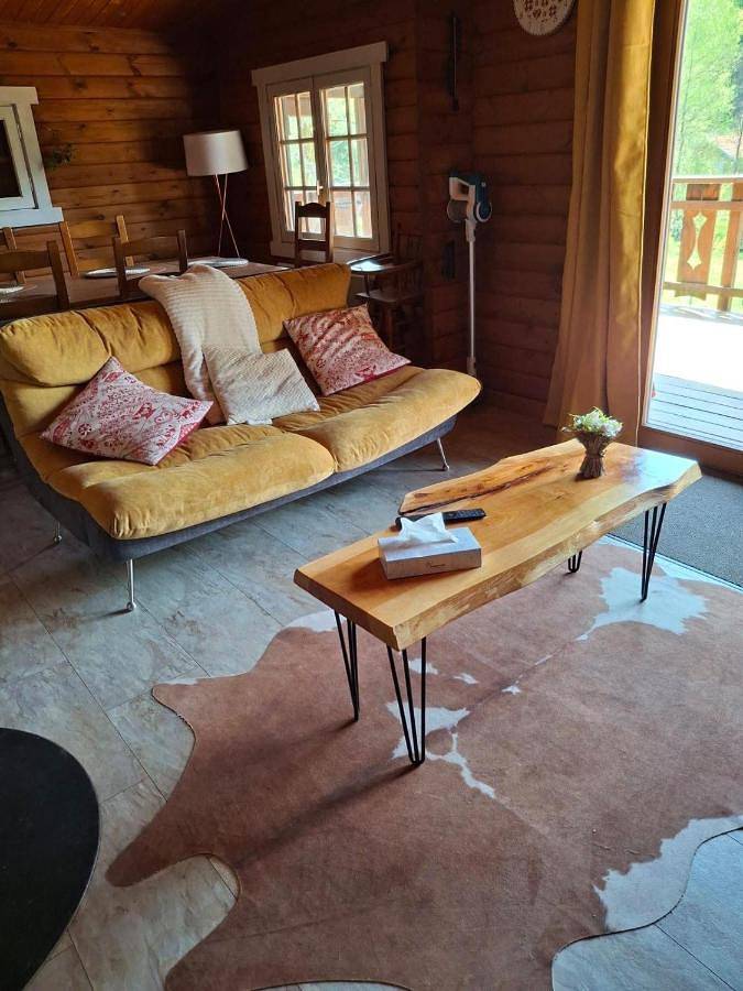 Gîte pour 8 personnes, avec vue ainsi que jardin et balcon à Champdray - 3