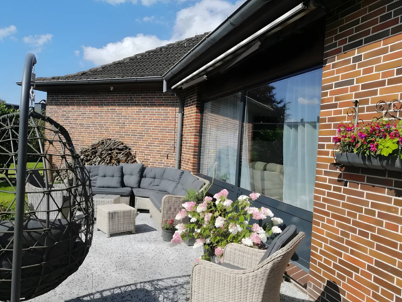 Ferienhaus 'Küstenglück' mit privater Terrasse, Gemeinschaftsgarten und Wlan in Wilhelmshaven, Südliche Nordseeküste
