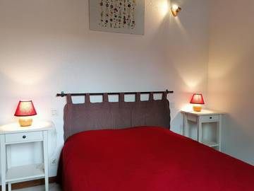 Gîte pour 4 personnes, avec terrasse à Serres-sur-Arget
