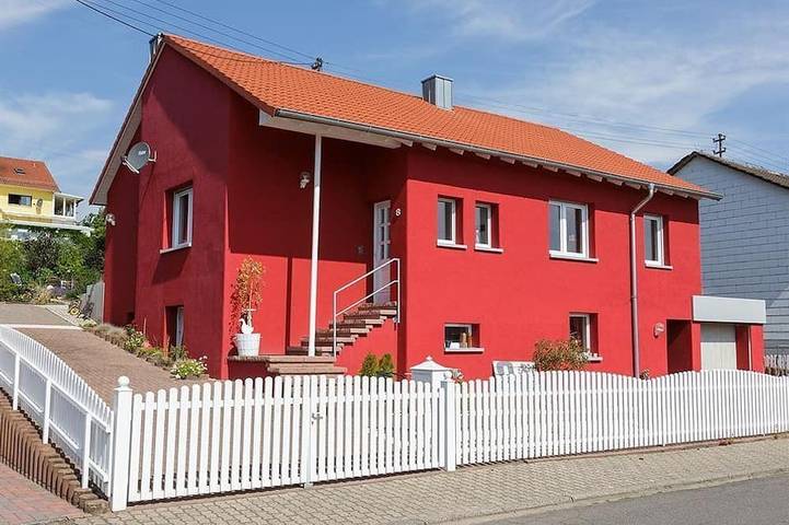 Ferienwohnung für 6 Personen, mit Whirlpool und Terrasse sowie Garten