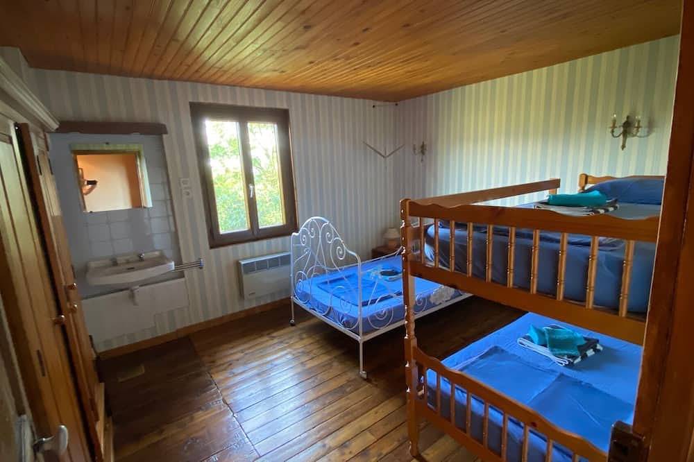 Chalet, house 90m² 3bedroom garden near Serre Ponçon lake in Prunières, Nationalpark Écrins