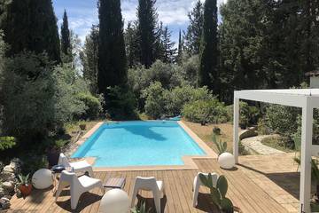 Gîte pour 6 personnes, avec jardin à Aubais