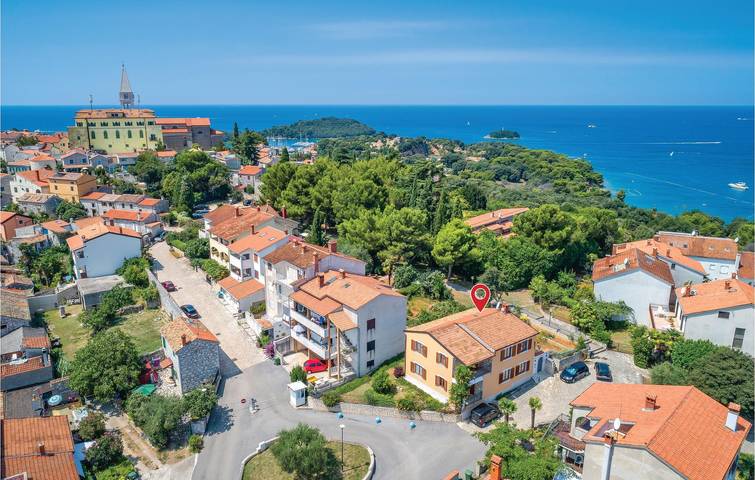 Gemütlich, 2 km vom Strand entfernt: Modernes Apartment mit Terrasse und Annehmlichkeiten in Vrsar, Općina Vrsar