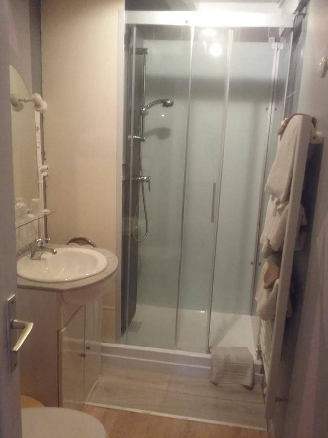 Gîte pour 2 personnes, avec jardin et vue à Brécey - 4