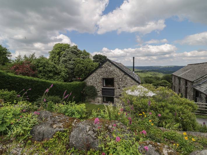 Log cabin for 4 people, with Garden in Dartmoor