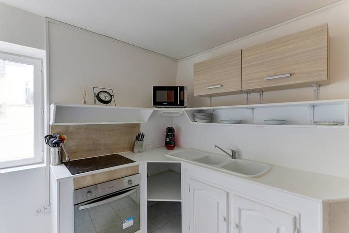 Gîte pour 4 personnes, avec balcon, animaux acceptés à Néris-les-Bains - 2