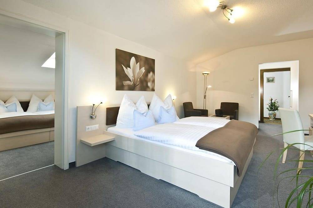Familienzimmer mit Südbalkon - Haus Maria in Bad Kleinkirchheim, Nockberge