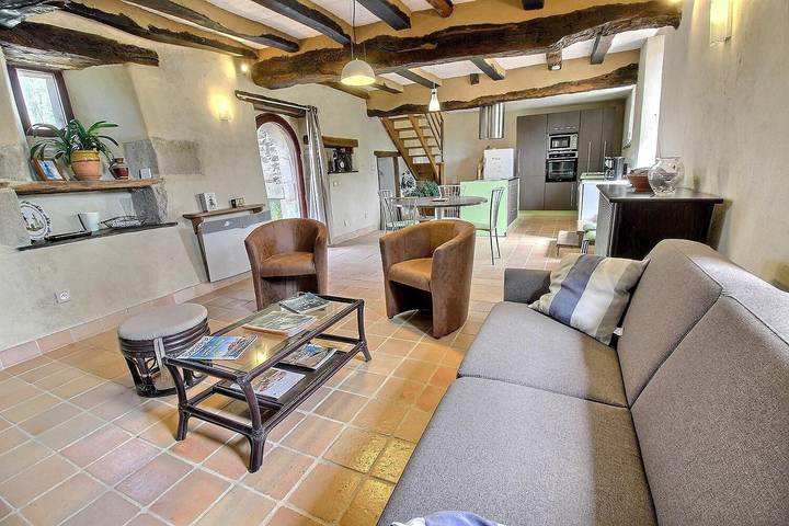 Gîte pour 5 personnes, avec Terrasse et Jardin