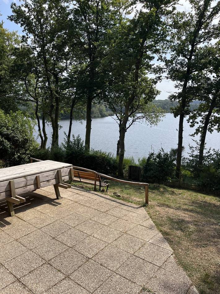 Gîte pour 4 personnes, avec vue sur le lac ainsi que jardin et terrasse, animaux acceptés en Bourgogne-Franche-Comté - 4