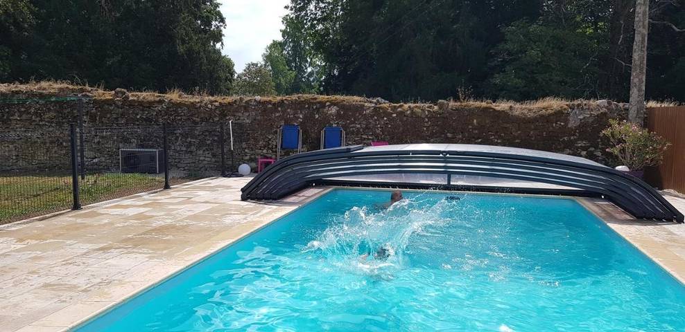 Location de vacances pour 2 personnes, avec jardin ainsi que piscine et vue, animaux acceptés à Suèvres - 2
