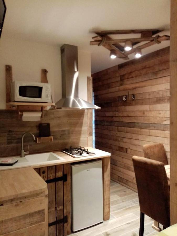 Gîte pour 2 personnes, avec Jacuzzi et Piscine dans Saint-Mards-en-Othe