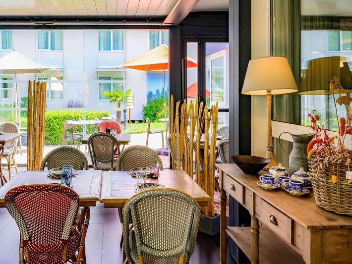 Hôtel pour 2 personnes, avec jardin et piscine dans Les Balnéades (Ardon) - 4