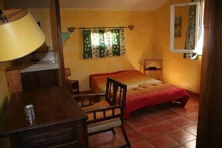 Location de vacances pour 6 personnes, avec jardin et terrasse, animaux acceptés à Bouc-Bel-Air - 2