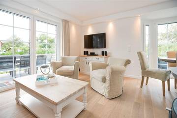 Ferienhaus für 8 Personen, mit Sauna und Whirlpool sowie Terrasse und Garten in Tinnum