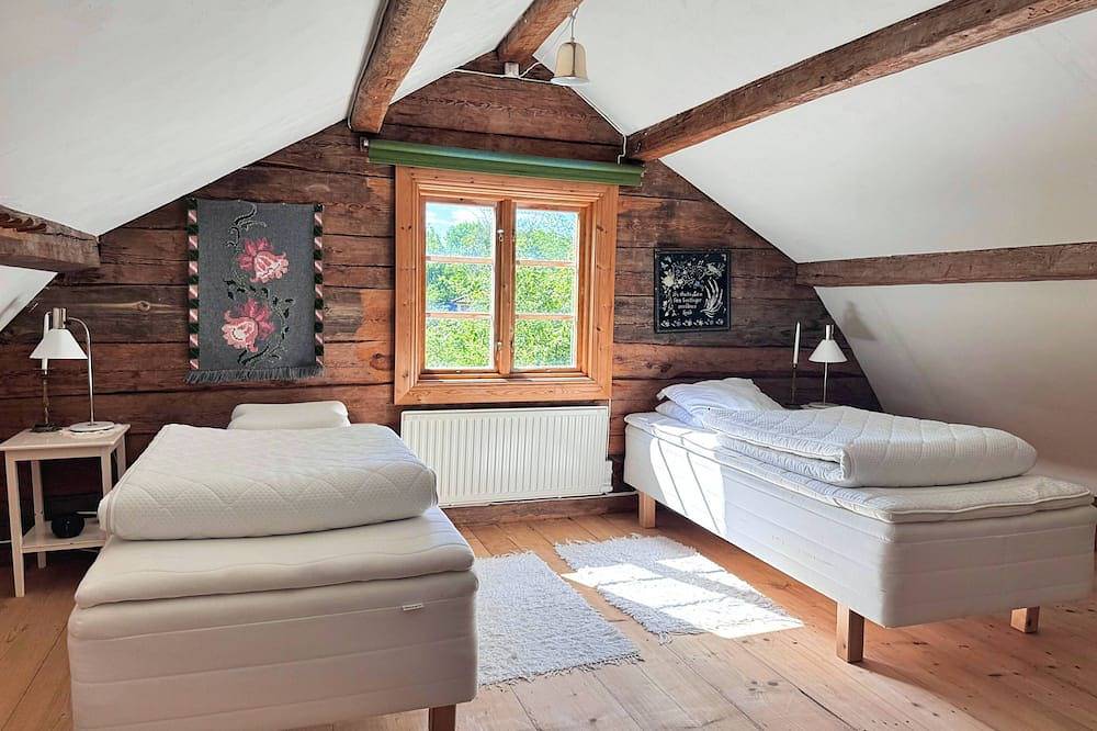 Hus Mida – Traditionelles Schwedenhaus nahe See & Ostseeküste in Småland in Högsby (Stadt), Högsby