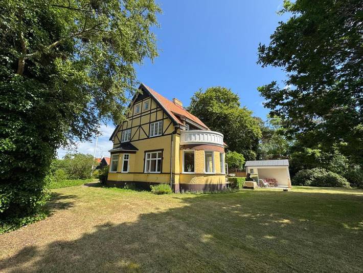 Villa för 8 Personer, med trädgård och balkong i Falsterbo