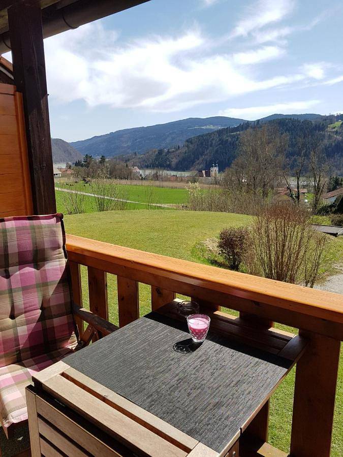 Ferienwohnung für 2 Personen, mit Balkon und Ausblick in Obernzell