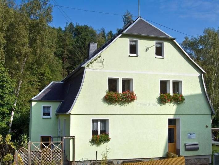 Ferienwohnung für 4 Personen, mit Balkon und Terrasse sowie Sauna in Bad Schlema - 2