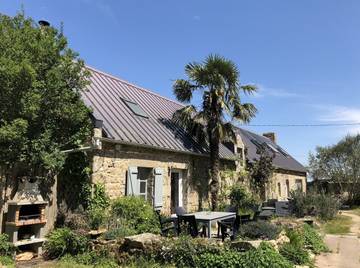 Gîte pour 7 personnes, avec terrasse et jardin à Plouhinec (Morbihan)
