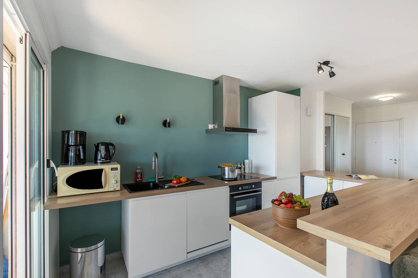 Appartement entier, Appartement de vacances pour 4 personnes avec piscine in Nice, Côte méditerranéenne (France)