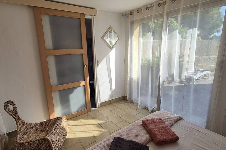 Haus mit Meerblick für 4–6 Personen, nur 10 Gehminuten vom Strand entfernt. in Rayol-Canadel-sur-Mer, Mittelmeerküste (Frankreich)