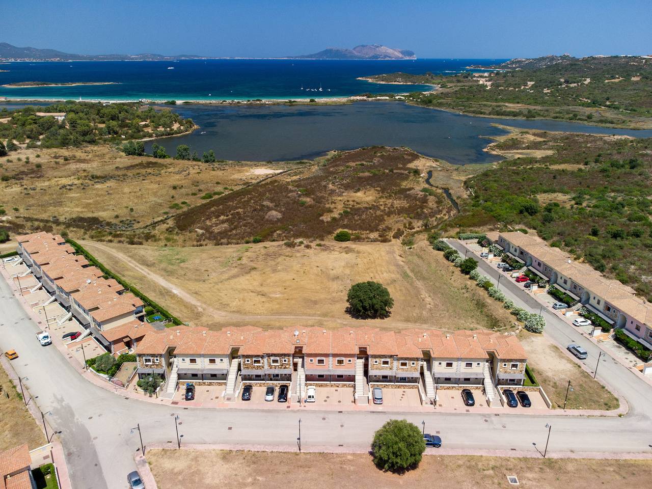 Appartamento intero, Myrsine 54 - appartamento con vista su Marina Maria e Tavolara in Murta Maria, Gallura