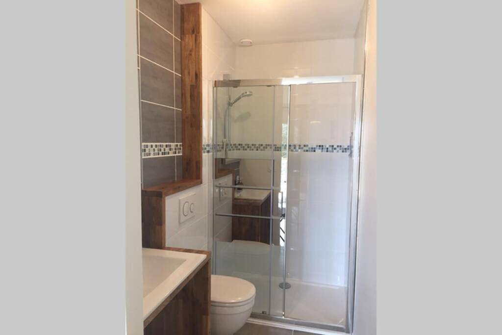 Appartement entier, One-Bedroom Apartment in Villenave-d'Ornon, Région de Bordeaux