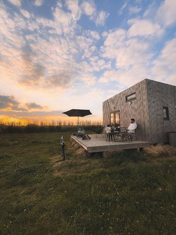 Cottage pour 3 personnes, avec vue et jardin dans Brégy