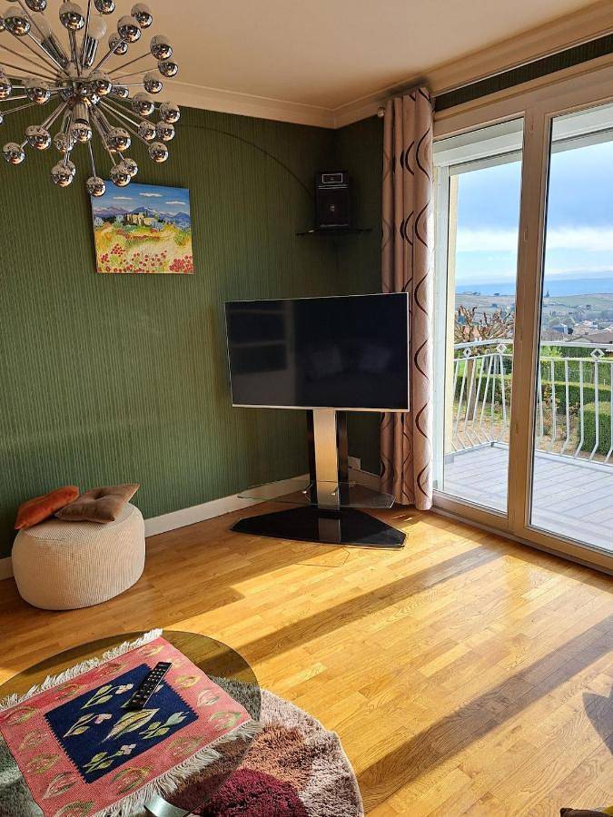 Location de vacances pour 5 personnes, avec terrasse et vue, animaux acceptés à Pommiers - 3