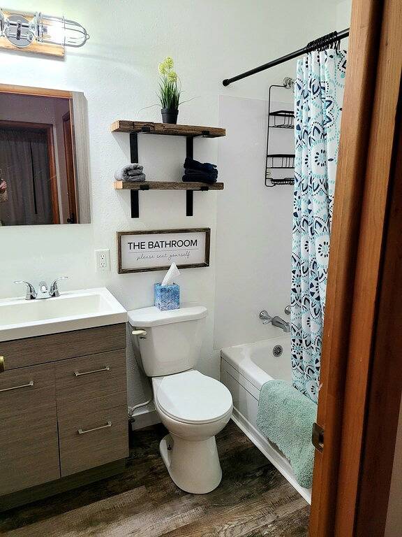 Ganze Wohnung, Quick 5-min drive to West Lake from Milford in Dickinson County