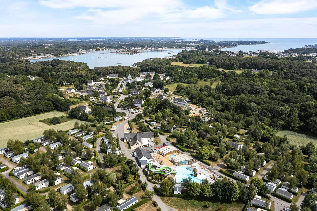 Mobil-home Confort 3 Pièces 4 Personnes + Tv in La Trinité-sur-Mer, Côte des Mégalithes