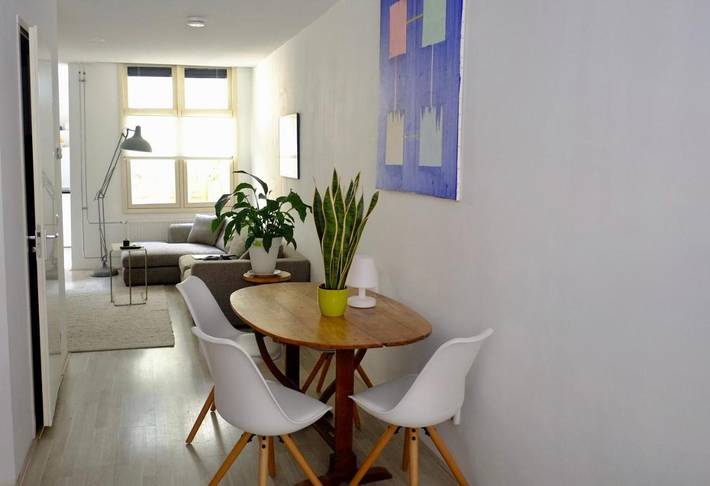 Vakantiewoning voor 2 personen, with Terras and Tuin as well as Uitzicht in Westerpark