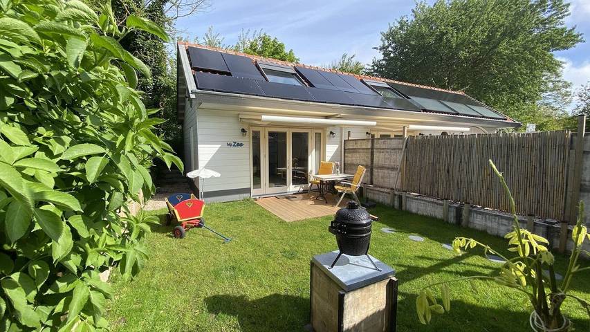 Ferienhaus für 3 Personen, mit Balkon/Terrasse und Whirlpool sowie Terrasse und Sauna