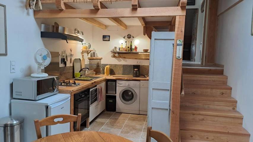 Location de vacances pour 4 personnes, avec terrasse et vue à Bozas - 2