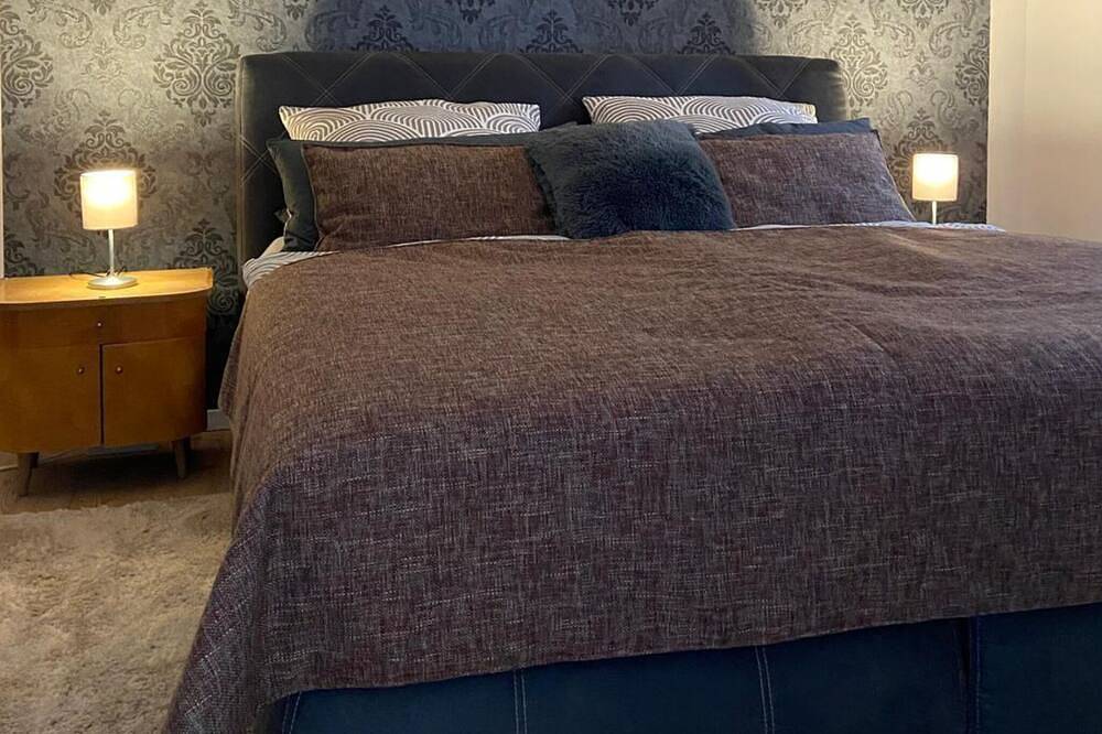 Ganze Wohnung, Ferienwohnung 85qm im 1. Stock mit Balkon in Pleystein, Naturpark Nördlicher Oberpfälzer Wald
