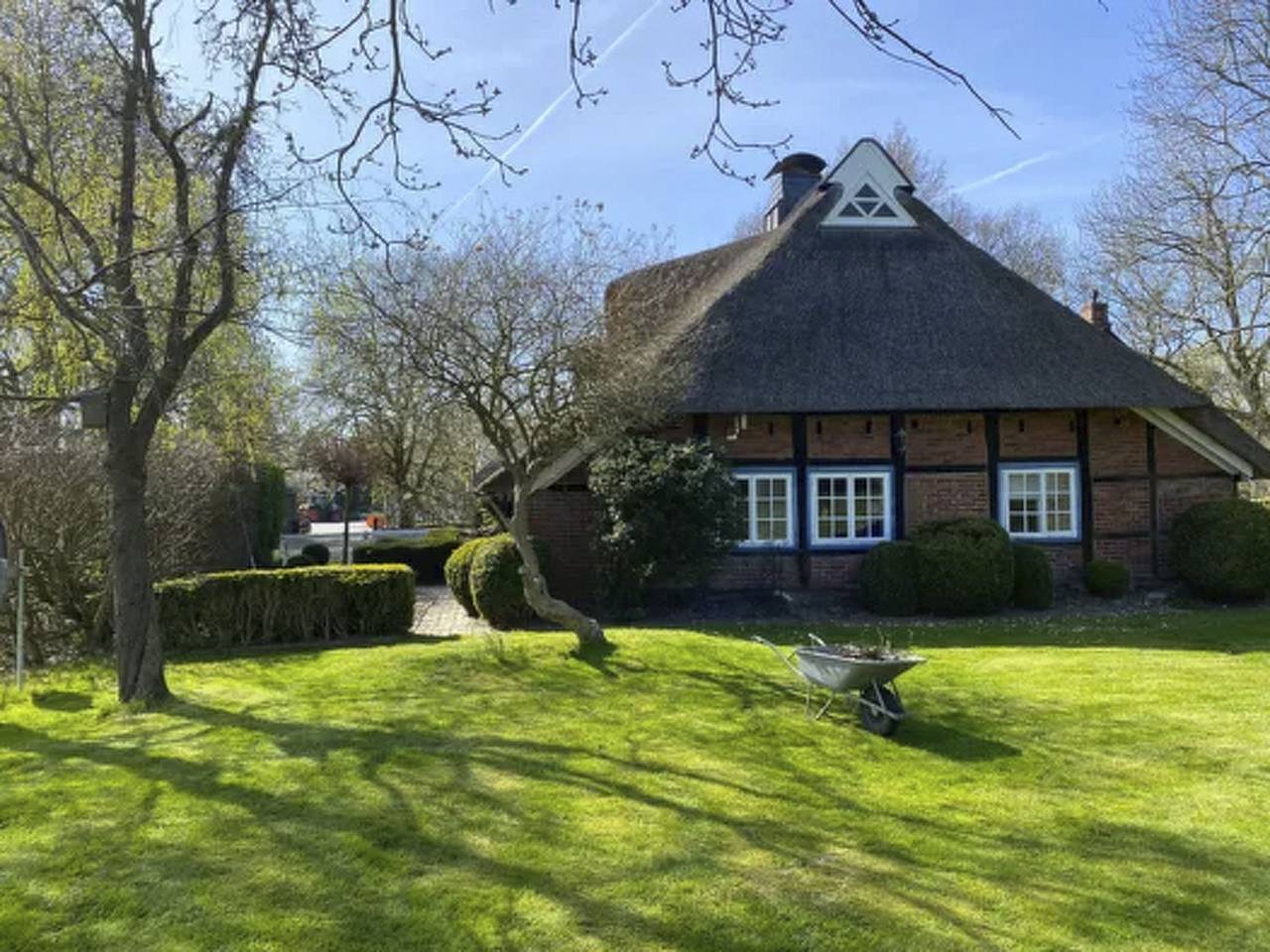 Traumhaftes Reetdachhaus an der Nordsee in Jade, Nordseeküste