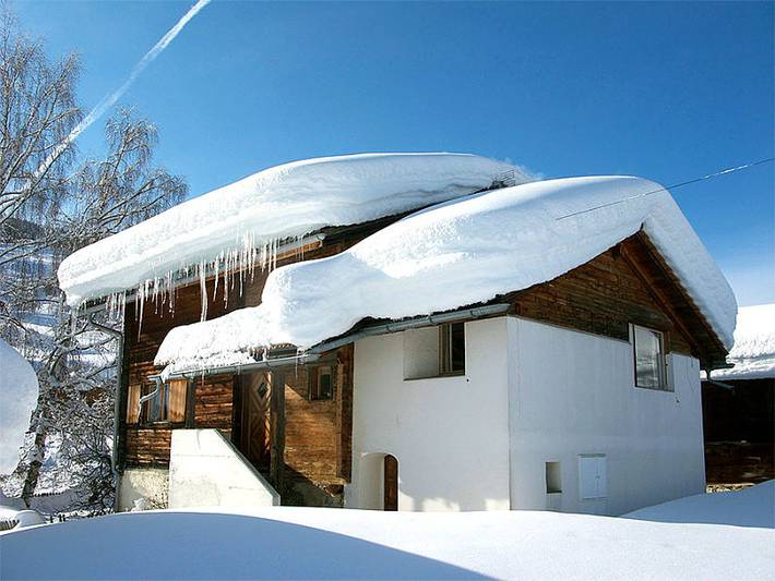 Ganze Ferienwohnung, Ferienhaus Casa Cadruvi, Obersaxen-Giraniga - 6 Zimmer Ferienhaus für max. 6 Pers. in Obersaxen, Obersaxen-Mundaun