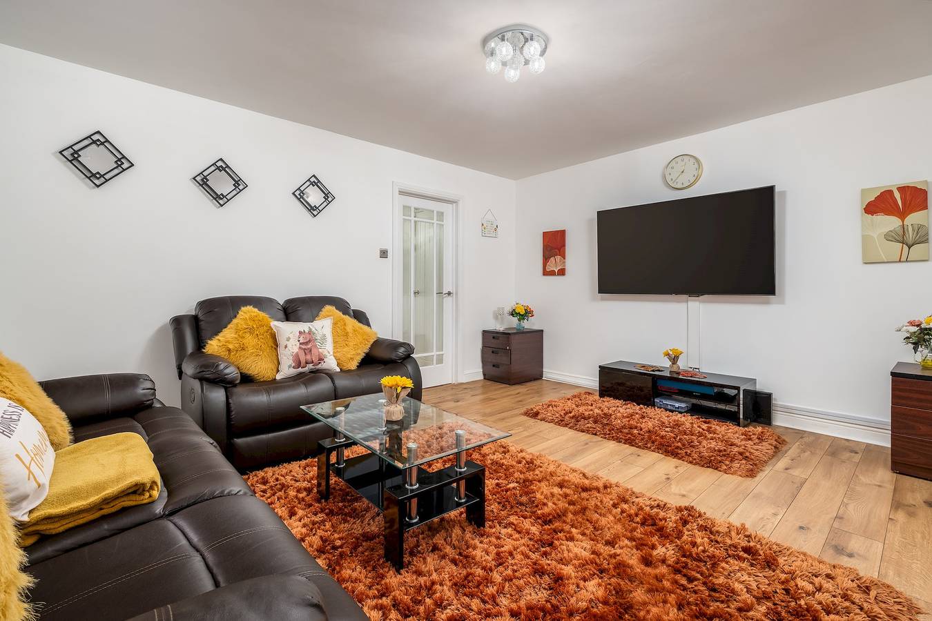 Family Friendly, Cosy 3 bed Home - Pass the Keys in Hertfordshire