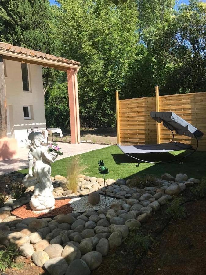 Maison 3 étoiles et Studio 3 étoiles indépendants avec piscine in L'Isle-sur-la-Sorgue, Vaucluse