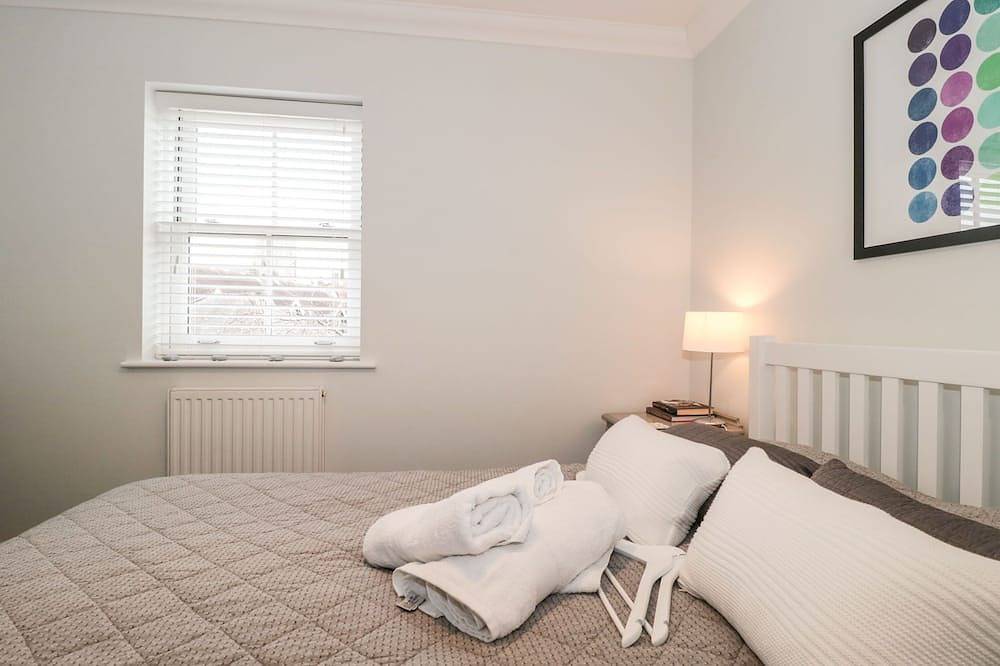 9A Wick Lane, family friendly, with a garden in Christchurch in Christchurch, Dorset