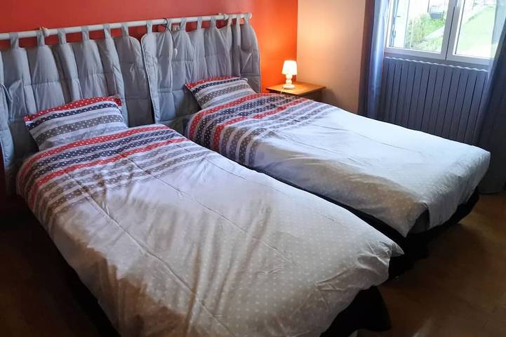 Vacation home for 8 near Clairvaux-les-Lacs and the Jura lakes in Thoiria, Französischer Jura