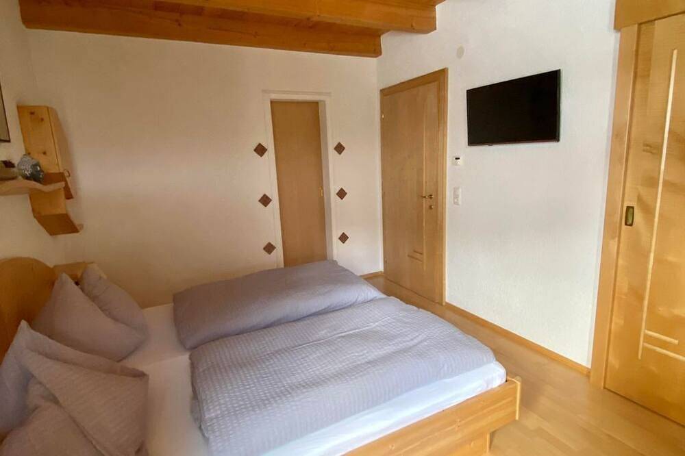 Ganze Wohnung, Alpenapartment Bramberg, Hannes Mayer - Appartement/Fewo, Dusche und Bad, Wc, 2 in Bramberg am Wildkogel, Pinzgau