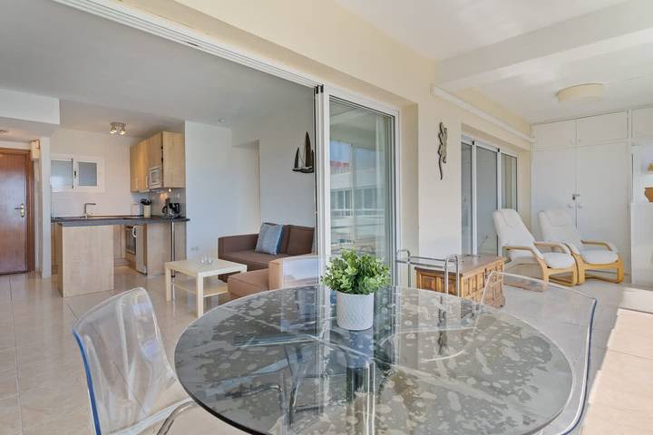 Appartamento intero, Seaview Apartment with Pool by Costarentals in Benalmádena Costa, Benalmádena