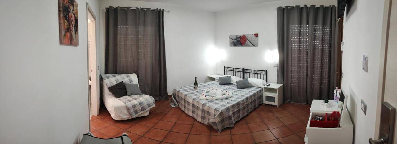 Maison d’hôte pour 2 personnes, avec vue ainsi que jardin et balcon à Fiumicino - 2