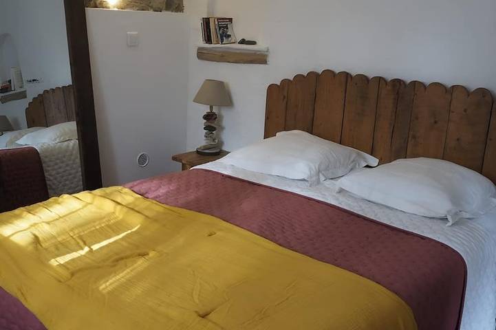 Location de vacances pour 3 personnes, avec terrasse et jardin à Brando - 4