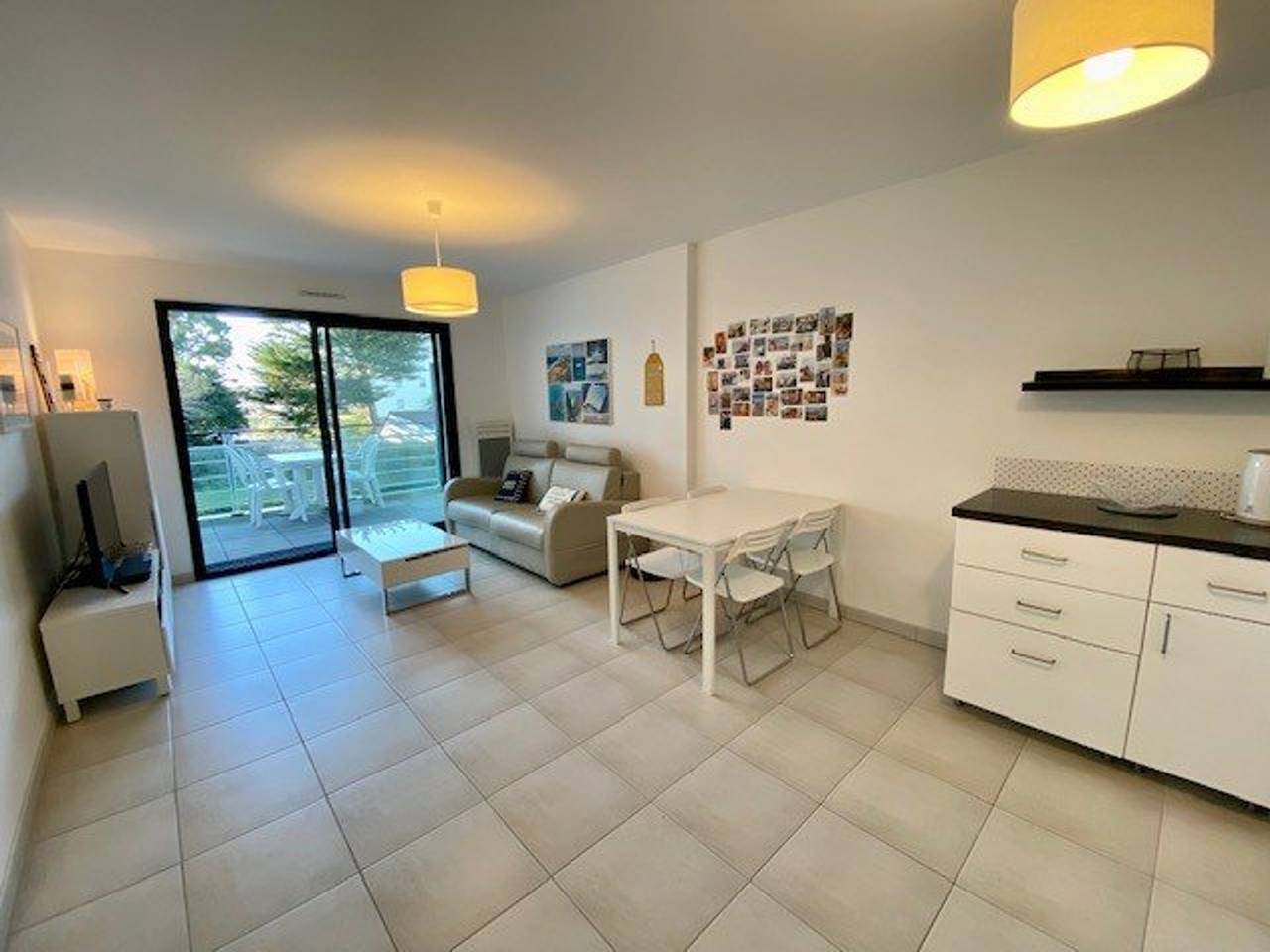 Entire apartment, Quiberon - Appartement T3 avec Balcon et Parking, Proche Thalassothérapie - 63m², Wifi in Quiberon, Côte des Mégalithes